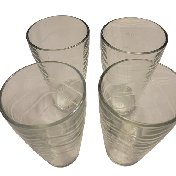 Set of 4 Libbey Wavy Drinking Glass 5 7/8 in high Wave pattern 16 oz Very Nice - Picture 1 of 9